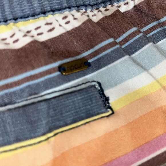 Rip Curl 🏄🏻‍♀️ Rainbow 🌈 Shorts. Tie front. Security Back Pocket Vintage Look - Picture 13 of 17